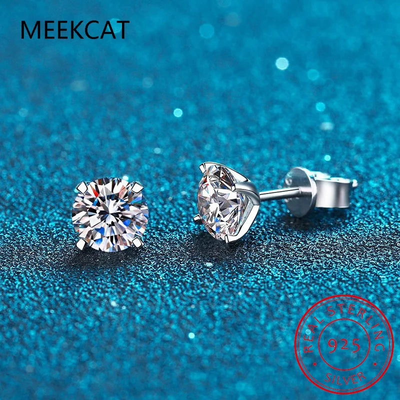 Moissanite Color S925 Sterling Silver Stud Earrings for Woman