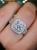 Luxurious Inlaid Ring With Cubic Zirconia Decoration