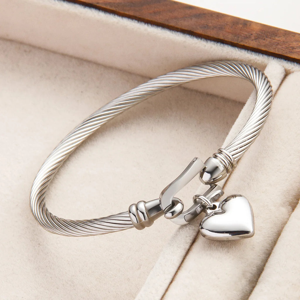 Elegant Heart Shape Bangle Bracelet