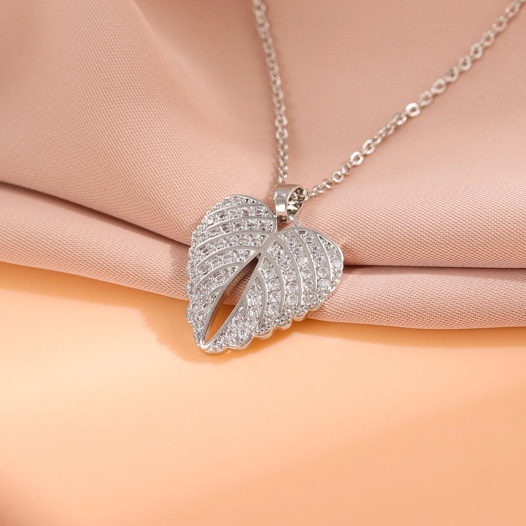 Fashion Crystal Angel Wings 925 Sterling Silver Heart Shaped Pendant Necklaces