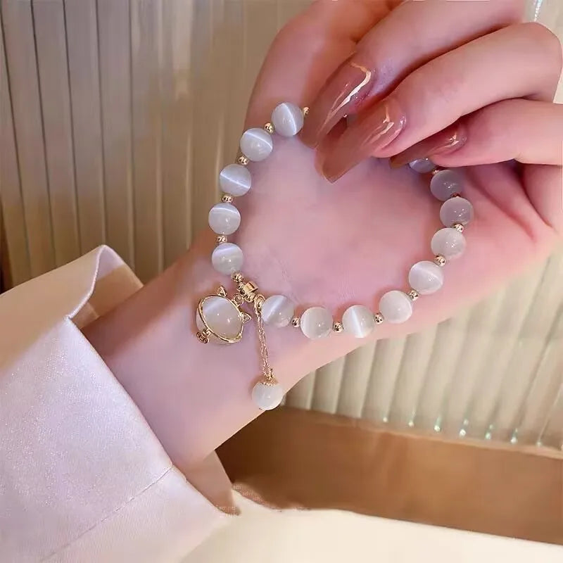 Fashionable and elegant round bead bracelet, suitable for daily gatherings and fashionable outfits