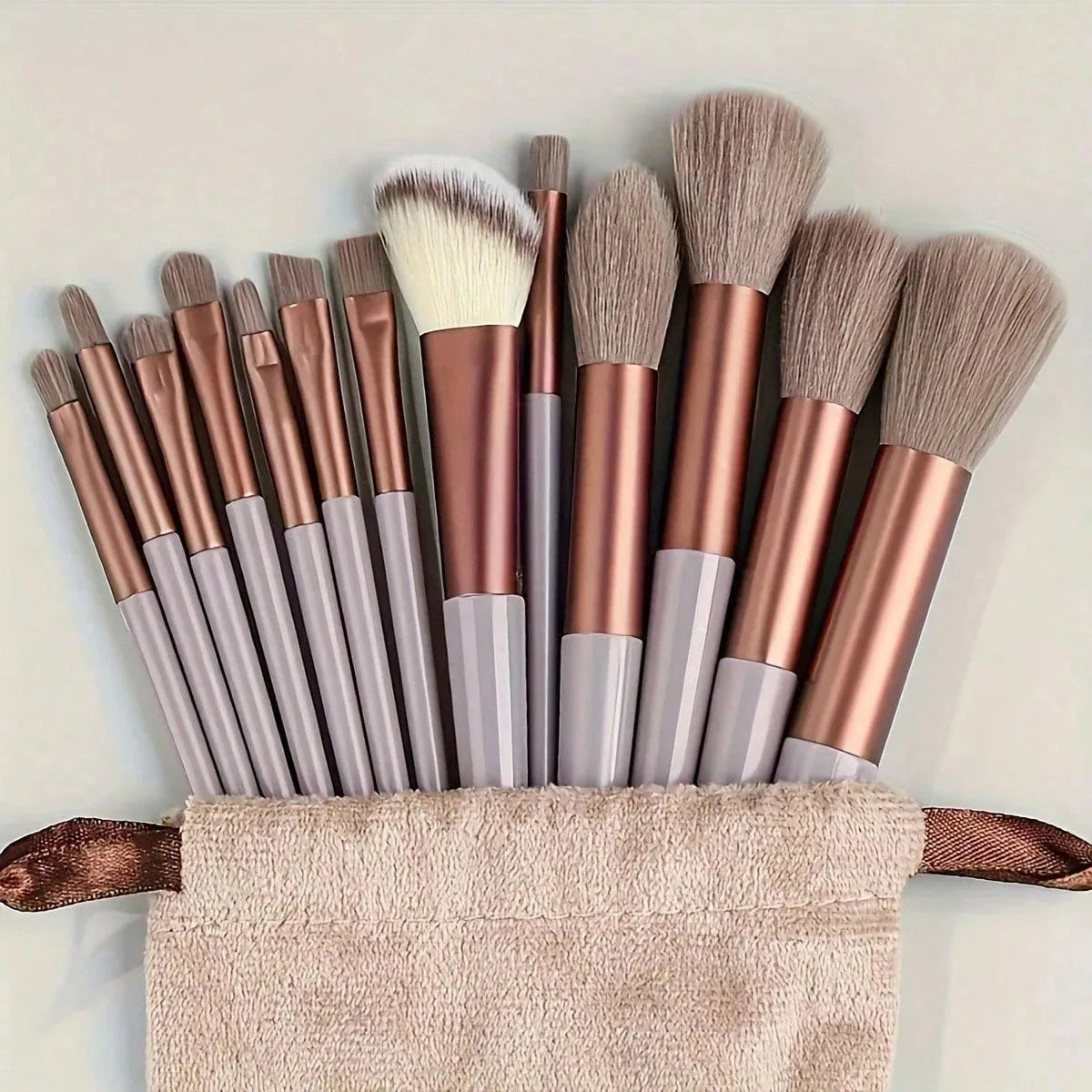 13 Soft Makeup Brushes Set With Perfect Soft Pouch
