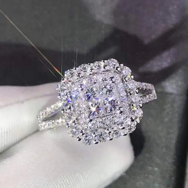 Gorgeous Cubic Zirconia Women Ring