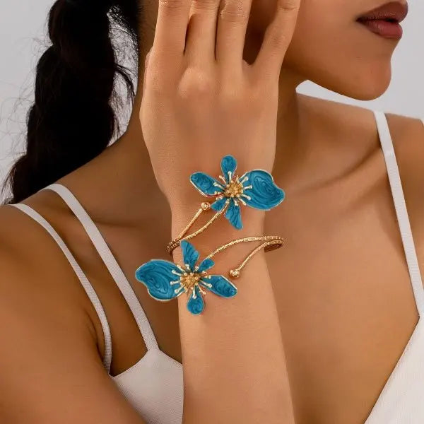 Elegant Sexy Flower Open Cuff Armlet for Women Vintage Enamel Glaze Craft Floral Adjustable Arm Bracelet