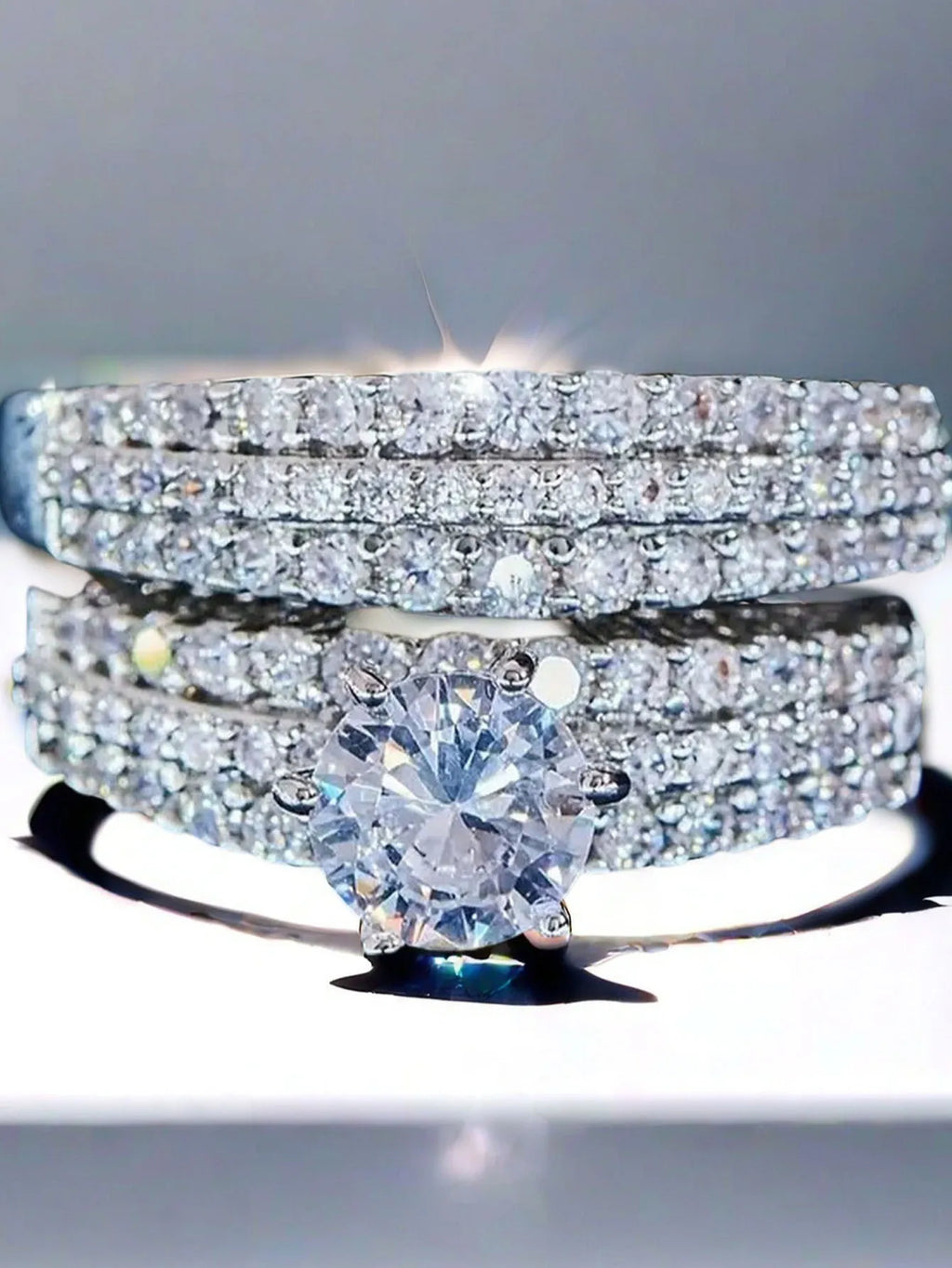2pcs Elegant Stacking Rings Paved Shining Zirconia Rings