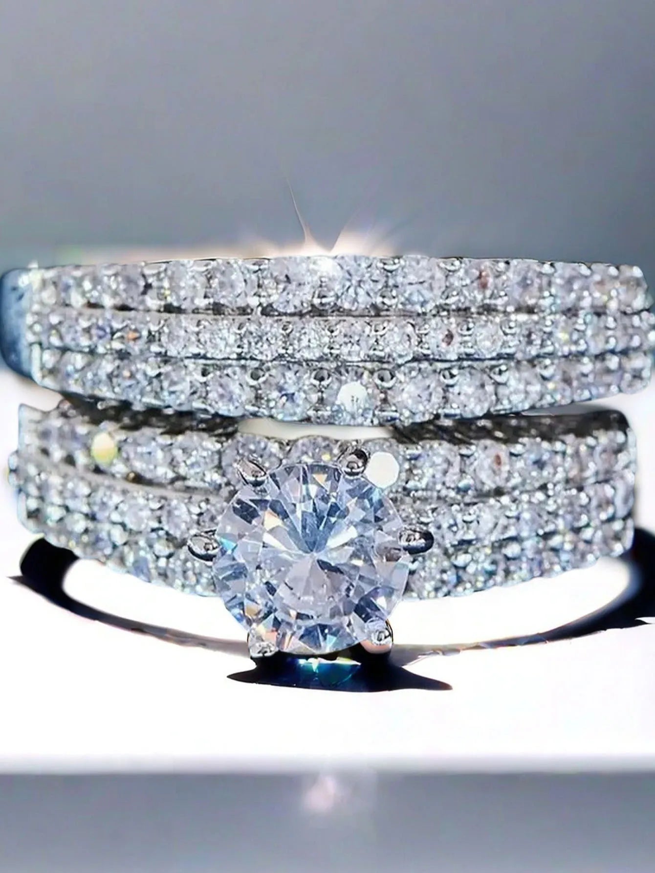 2pcs Elegant Stacking Rings Paved Shining Zirconia Rings