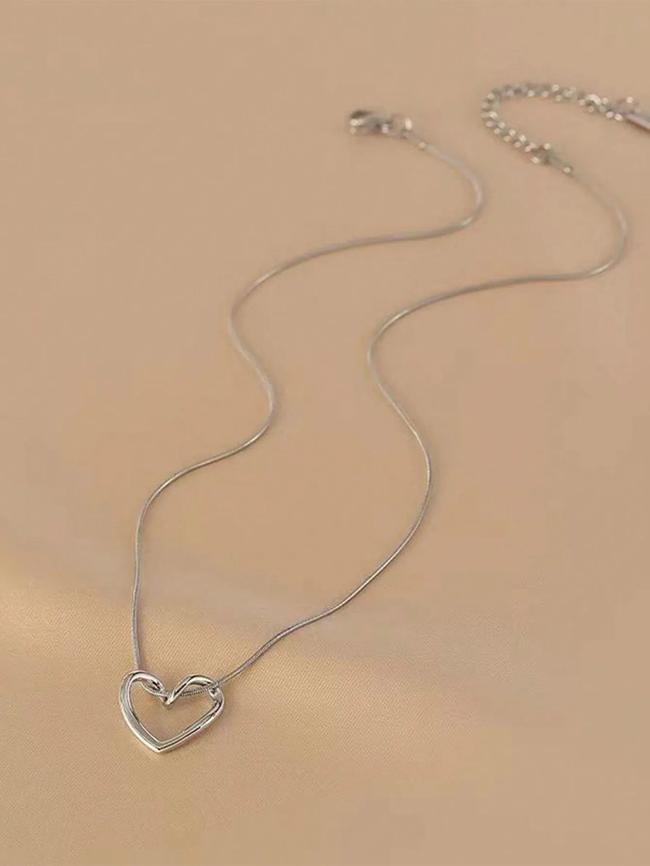 Hollow Heart Golden Necklace For Women Sweet  Simple Collarbone Chain With Unique Design  Stainless Steel