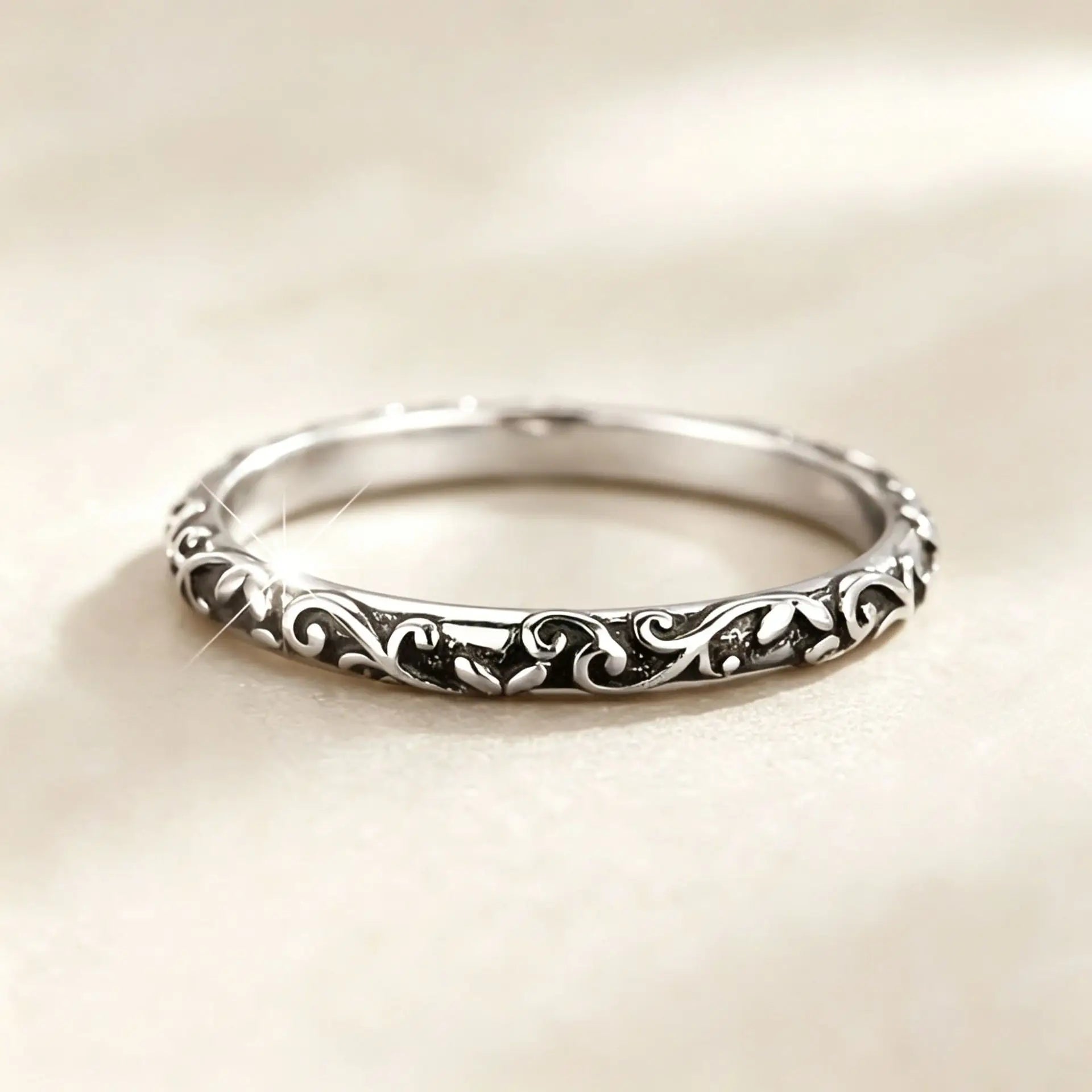 Retro old antique neutral style design engraving ring vine flower leaf pattern niche ring