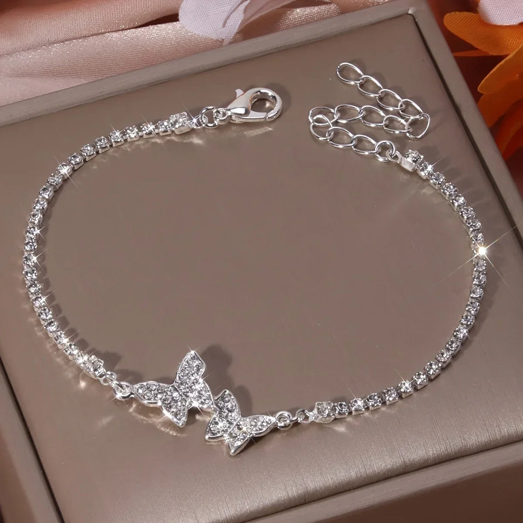 Elegant diamond butterfly claw chain silver bracelet