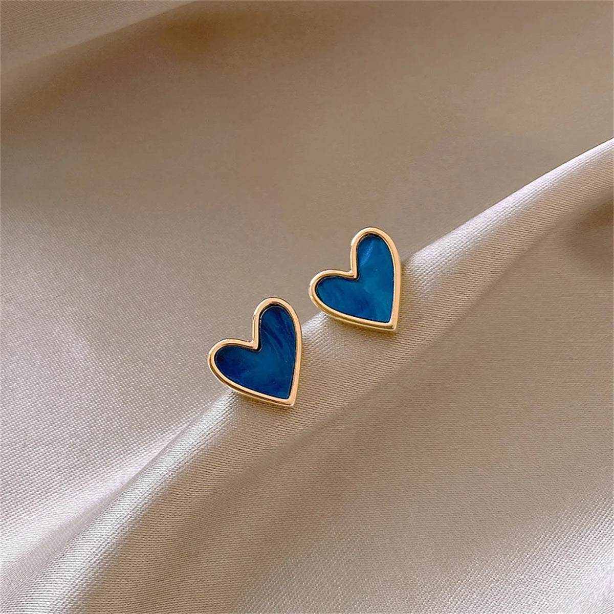 New Sweet Cute Heart Stud Earrings for Women