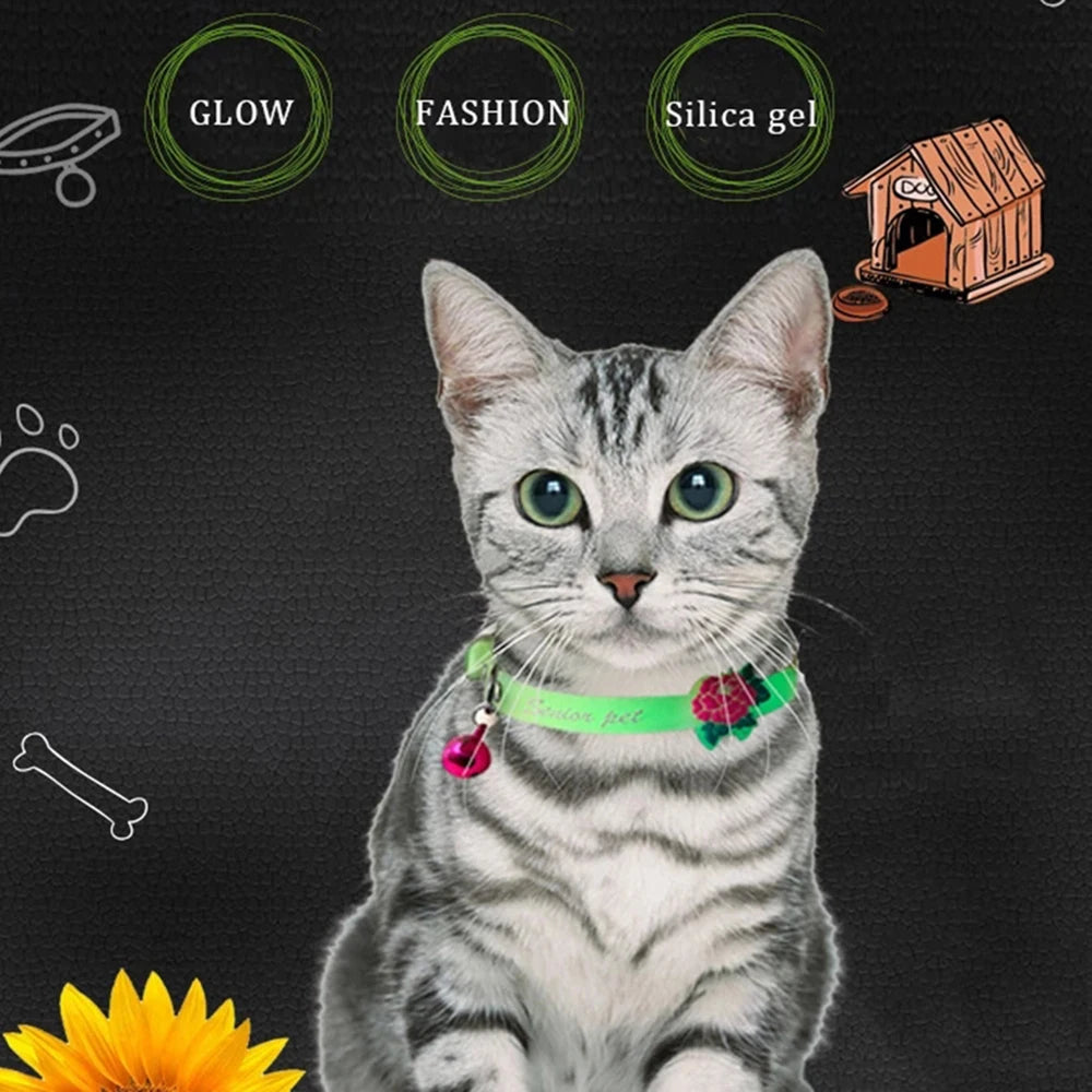 Luminous Cat / dog Necklace Glowing Small Dog Cat Collar Anti-Loss Fluorescent Silicone Bell Collar