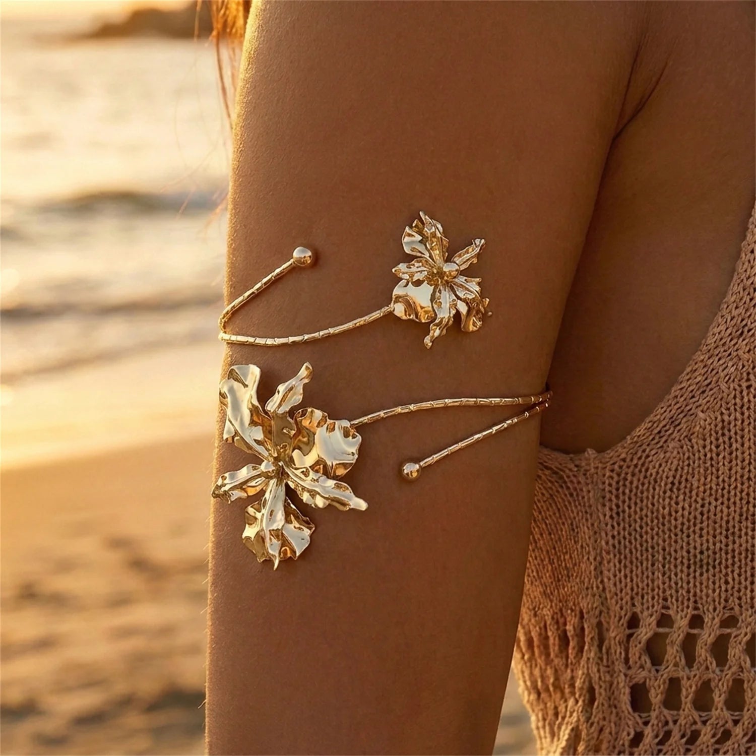Elegant Sexy Flower Open Cuff Armlet for Women Vintage Enamel Glaze Craft Floral Adjustable Arm Bracelet