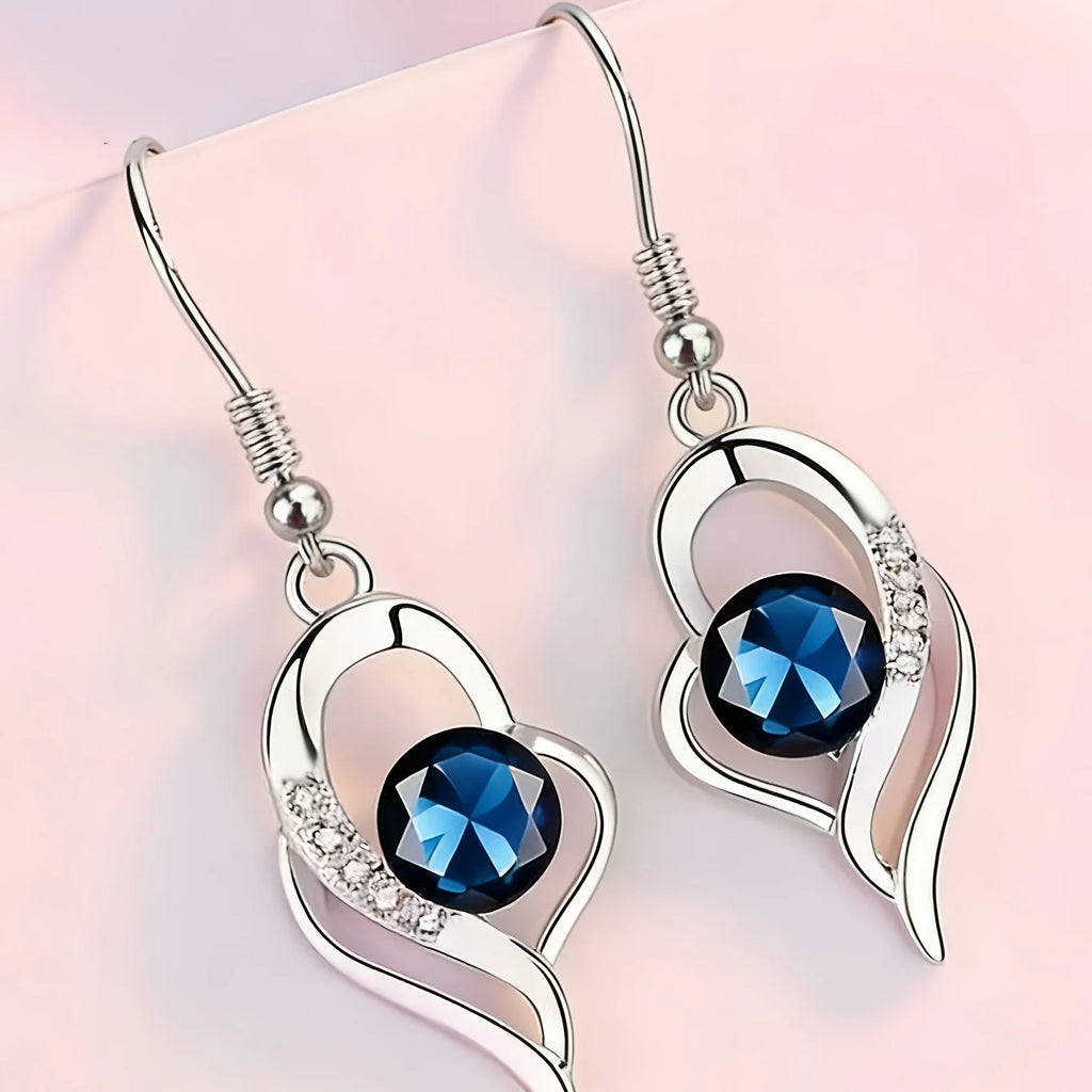 Delicate heart-shaped multi-color flash diamond earrings, smart and thin ear hooks