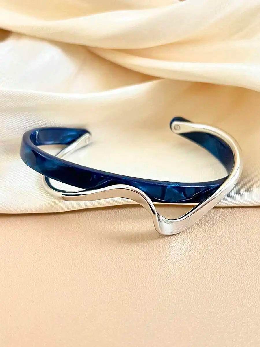 Chic Cuff Bracelet For Women Fashion Elegant Simple Design