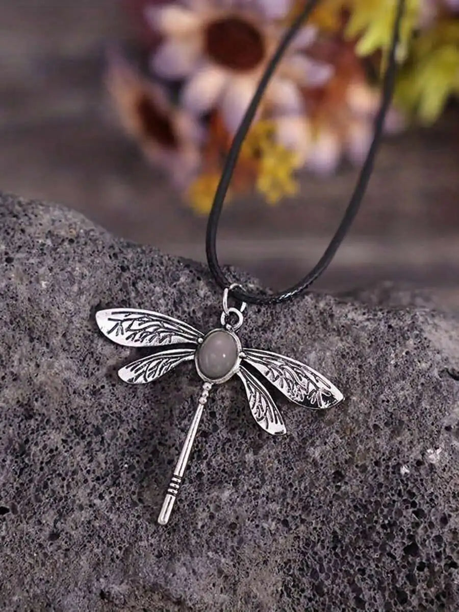 Gothic Retro Dragonfly Pendant Necklace With Gemstone Boho Style For Women