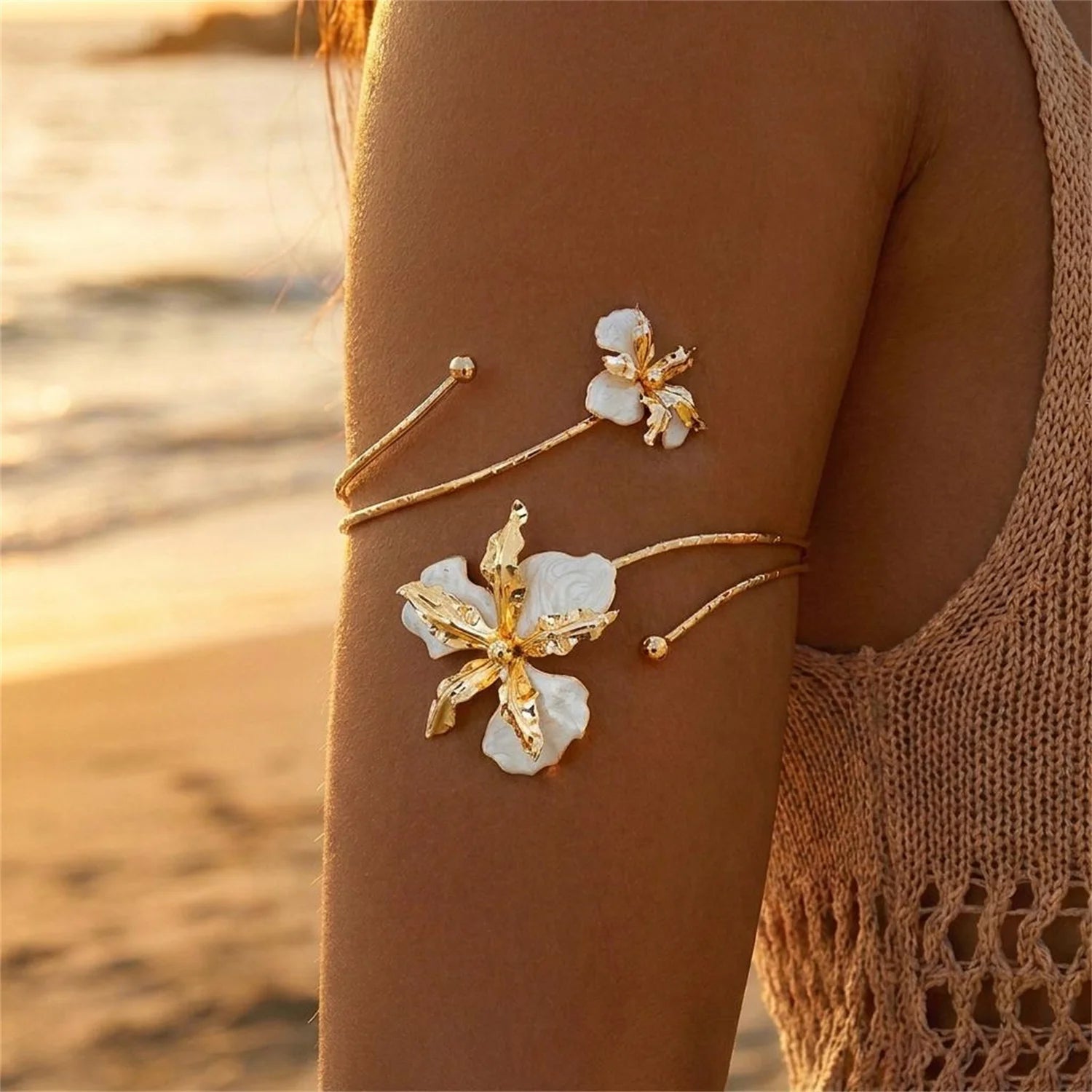 Elegant Sexy Flower Open Cuff Armlet for Women Vintage Enamel Glaze Craft Floral Adjustable Arm Bracelet