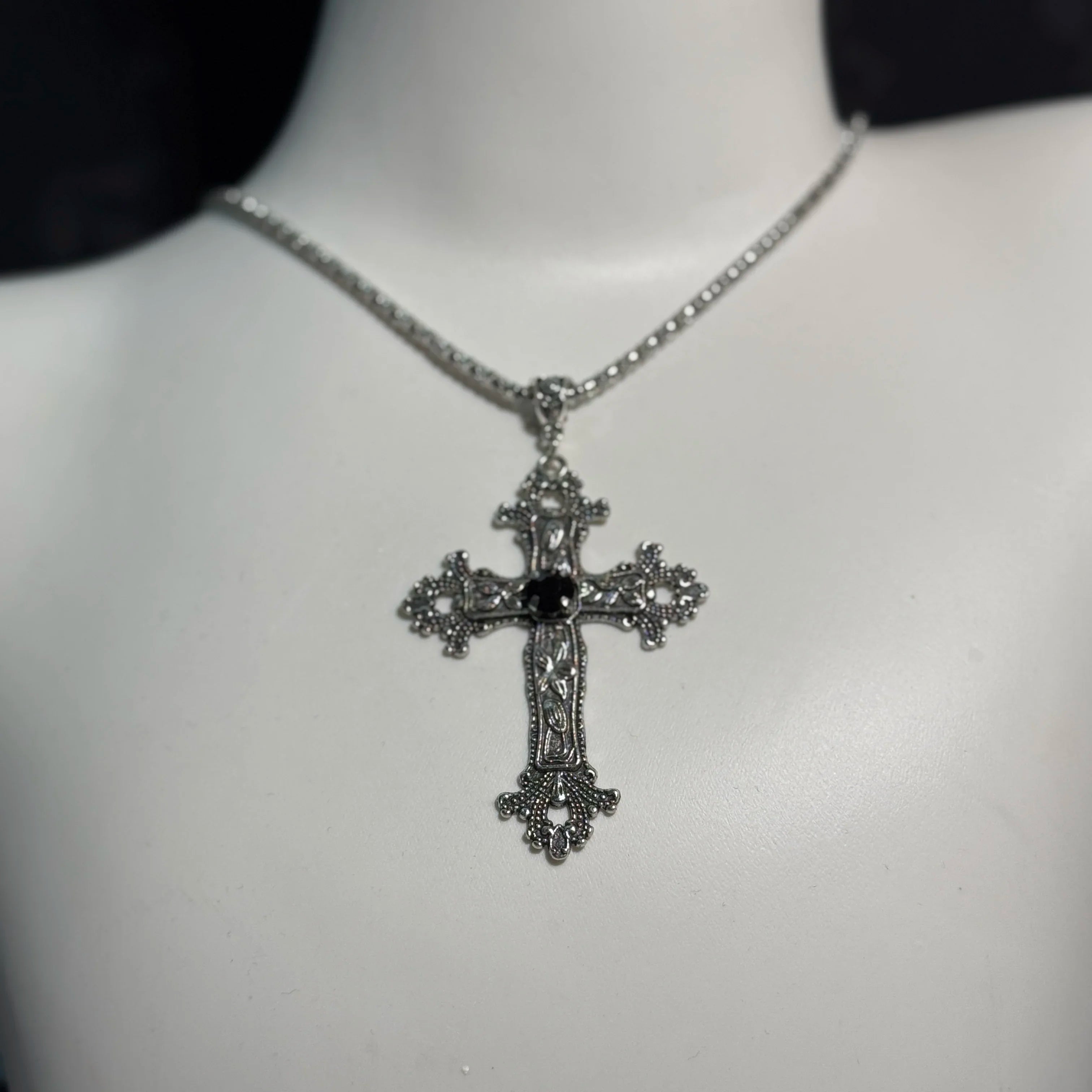 Punk Crystal Big Cross Pendant Necklaces for Women Men Gothic Irregular Cross Clavicle Chain Necklaces