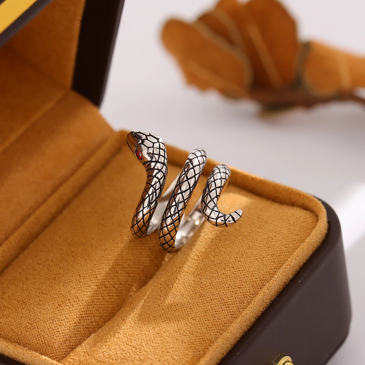 Creative Snake New Fashion 925 Sterling Silver Ring Thai Silver Cobra