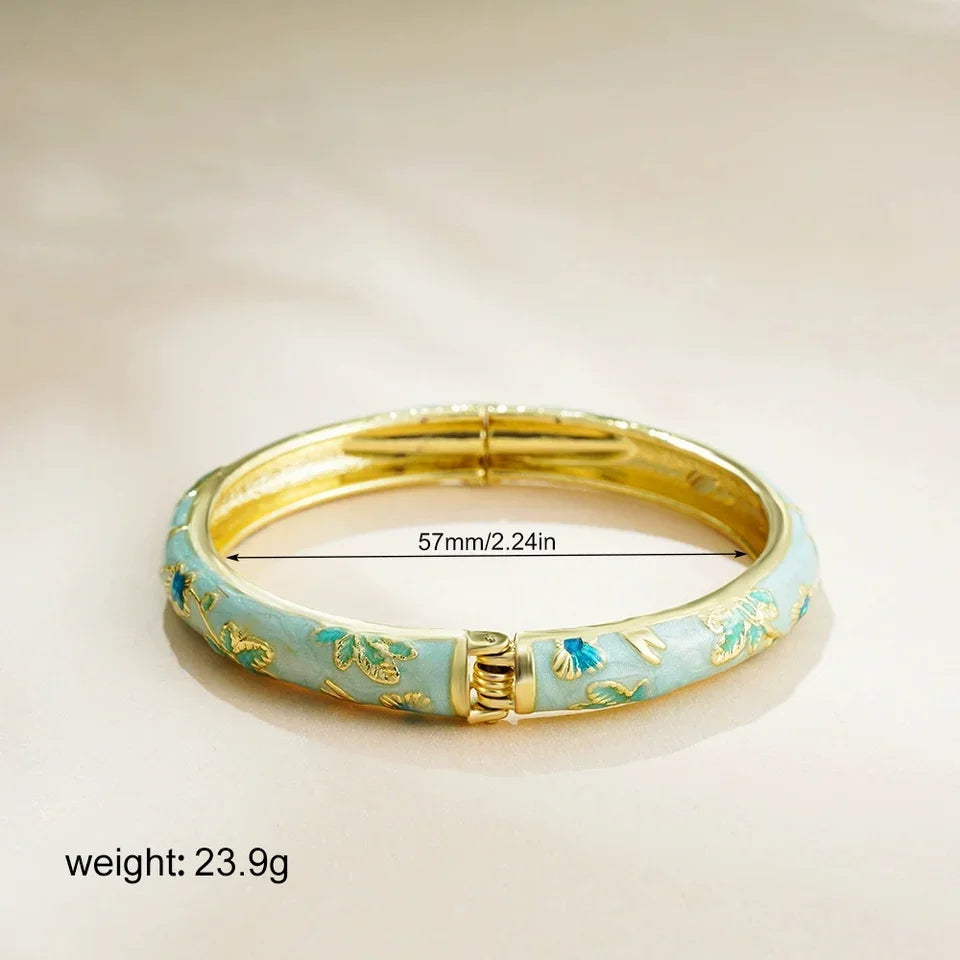 Women's Vintage Enamel Bracelet with Small Flower Design