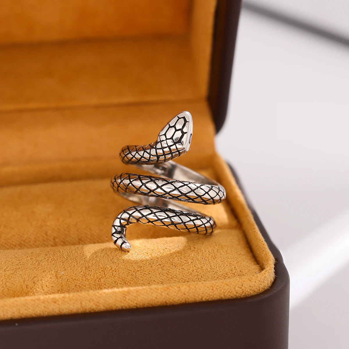 Creative Snake New Fashion 925 Sterling Silver Ring Thai Silver Cobra