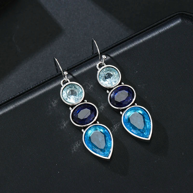 Retro and Trendy Oval Teardrop Shaped Pendant Earrings Women's Personalized and Creative Accessories Jewelry