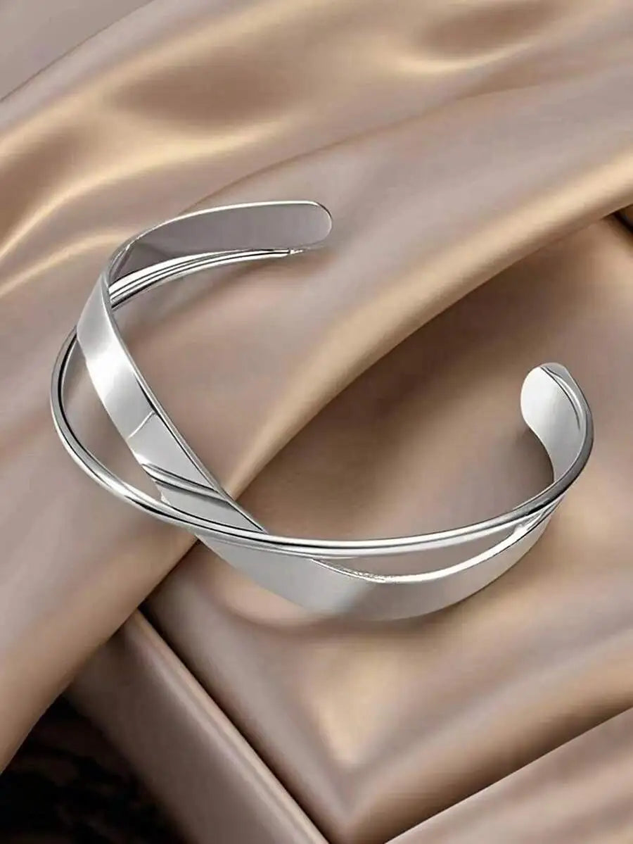 Chic Cuff Bracelet For Women Fashion Elegant Simple Design