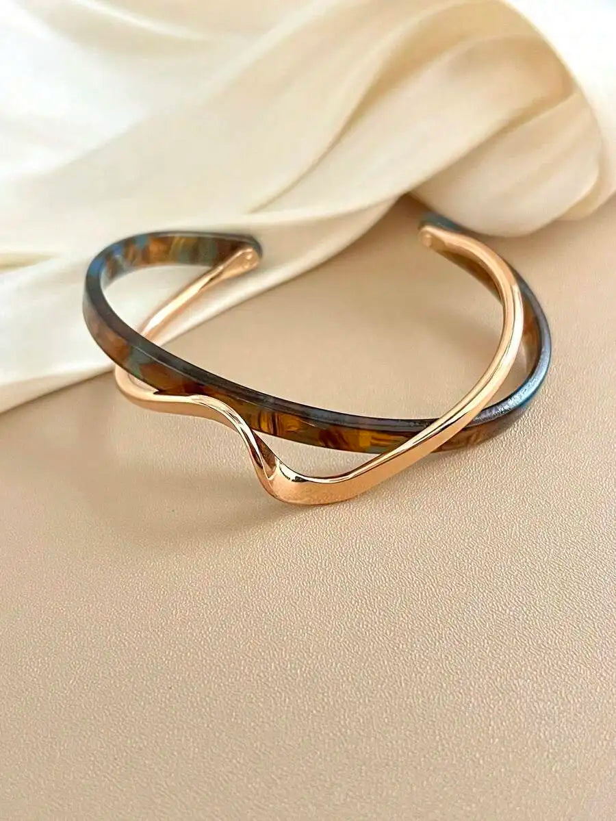Chic Cuff Bracelet For Women Fashion Elegant Simple Design
