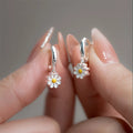 Cute small daisy earrings ear buckles sweet flower earrings