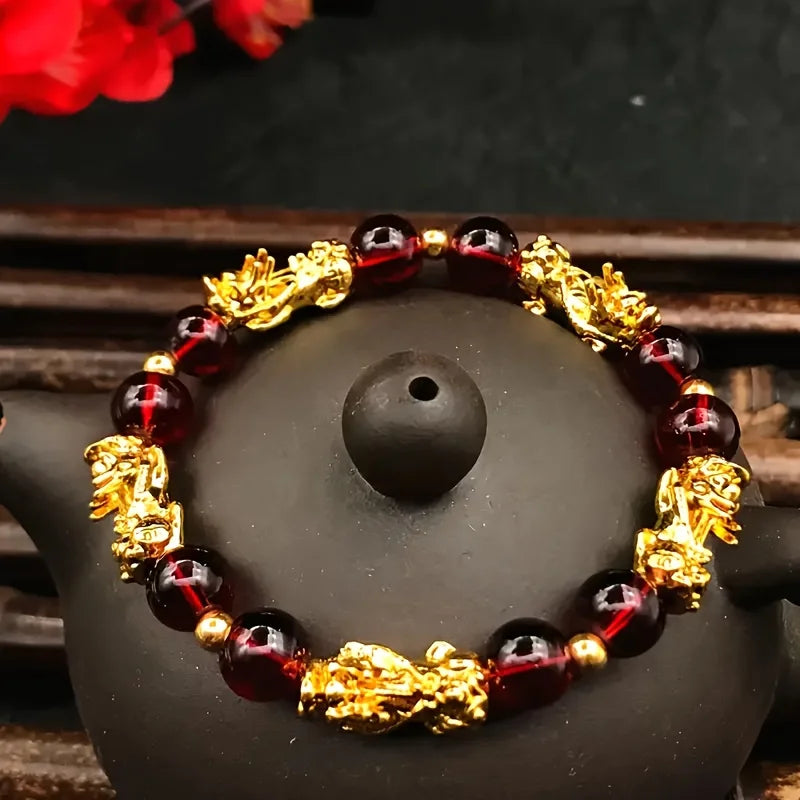 Golden and red pearl bracelet - A fashionable glass jewelry