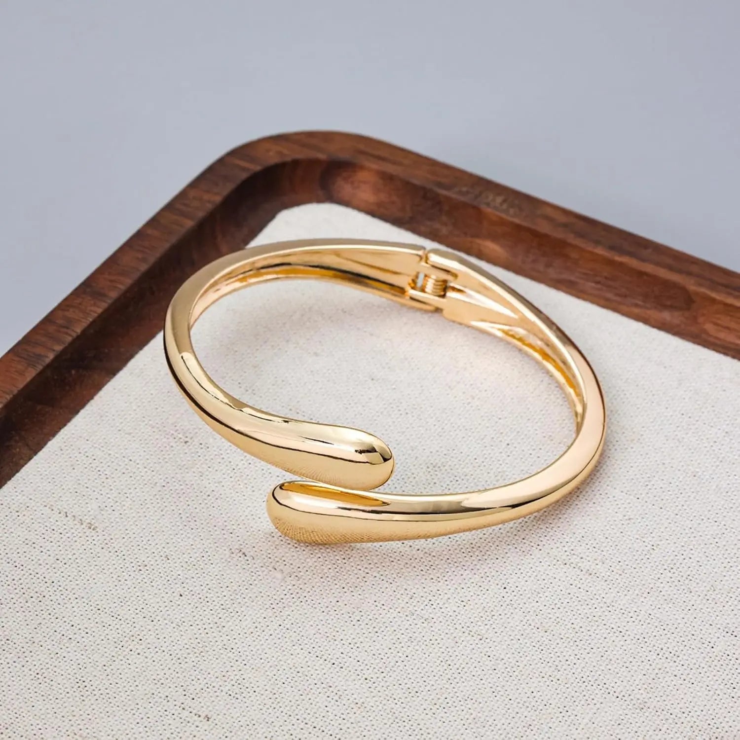 Gold Bangle Bracelets for Women Trendy Gold Irregular Statement Cuff Bracelet